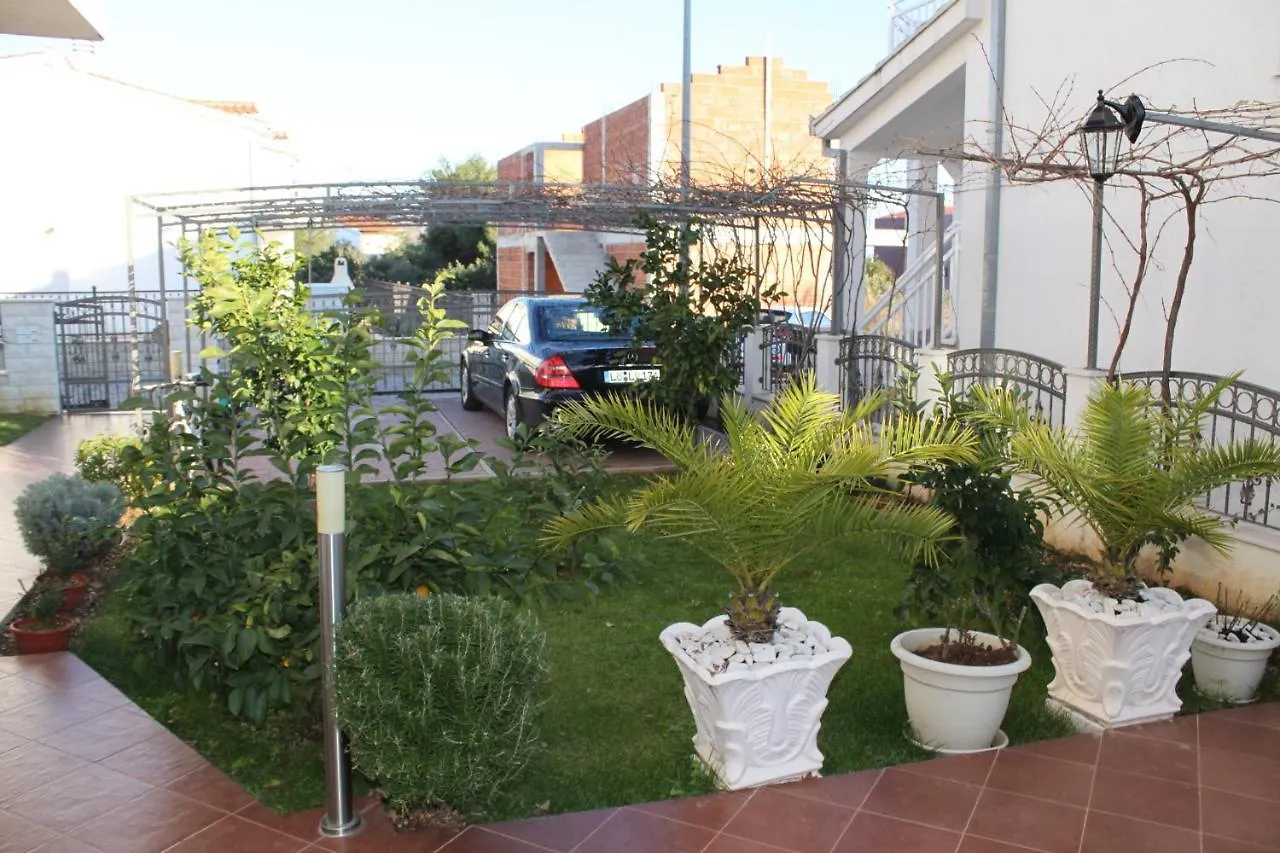 Apartments With A Parking Space Okrug Gornji, Ciovo - 7546 Trogir