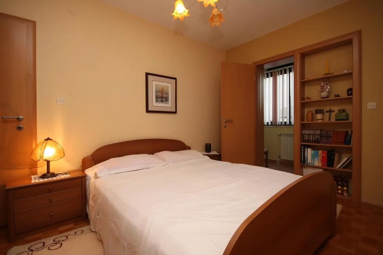 Apartments With A Parking Space Okrug Gornji, Ciovo - 7546 Trogir 0*,  Kroatien